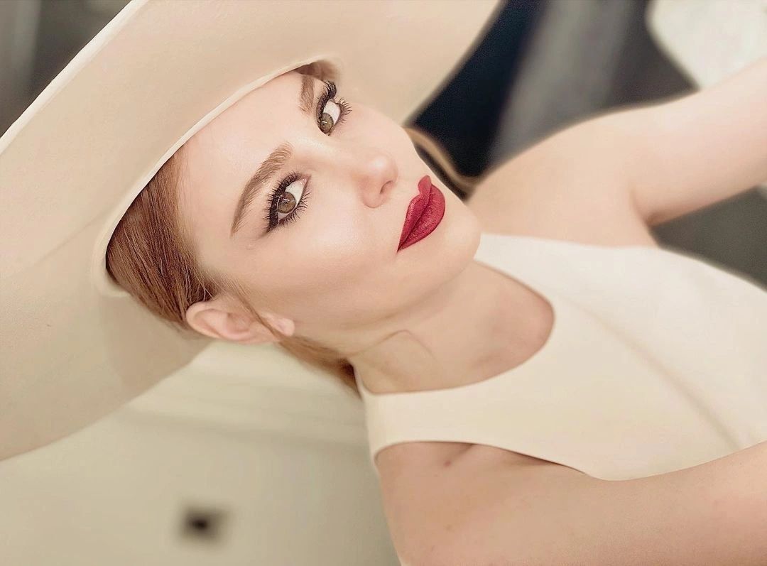 Elçin Sangu Sonunda Ekrana Dönüyor! Sangu'nun Yeni Dizisi Belli Oldu 10