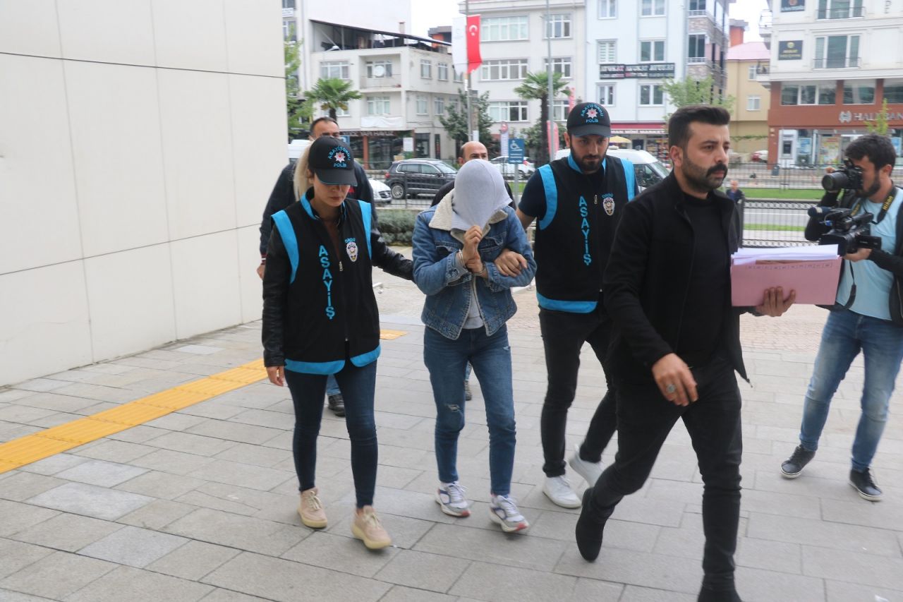 Bebeğini bahçeye gömen 'anneden' kan donduran itiraf! 23 gün boyunca çatıda saklamış... 1