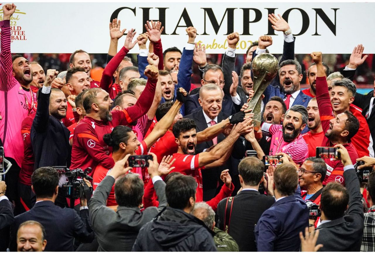 Tarihi an tarihi başarı! Kupa Ampute Futbol Milli Takımı’nın ellerinde yükseldi... 9