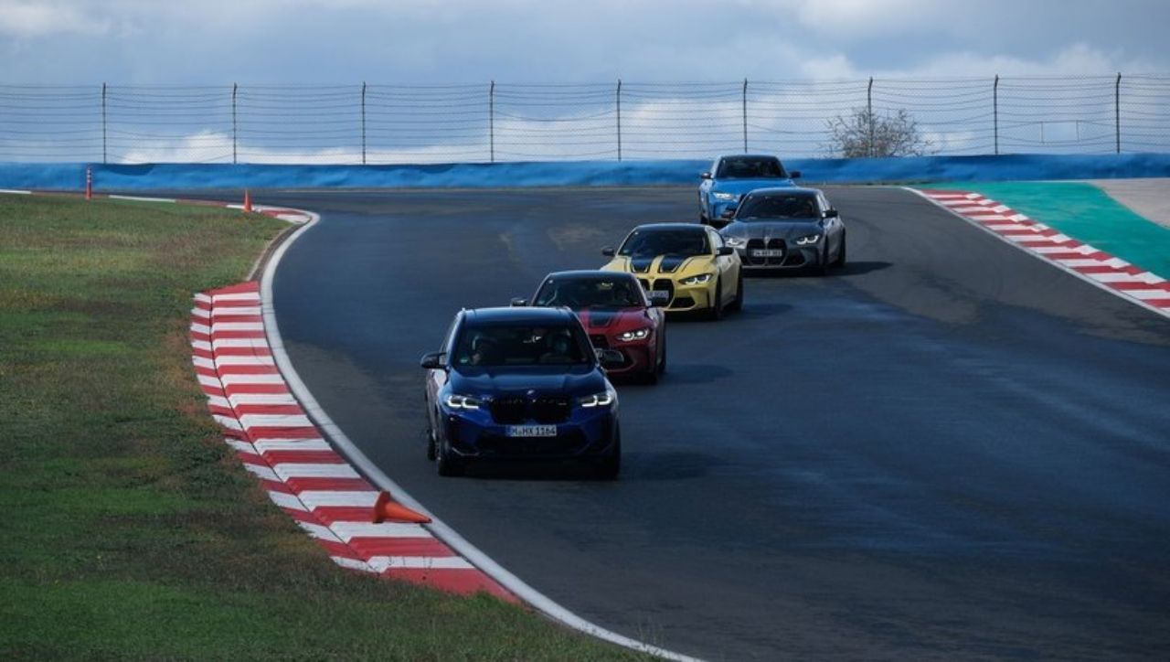 BMW M, 50. yaşını pistte, drift şovlarıyla kutladı 2
