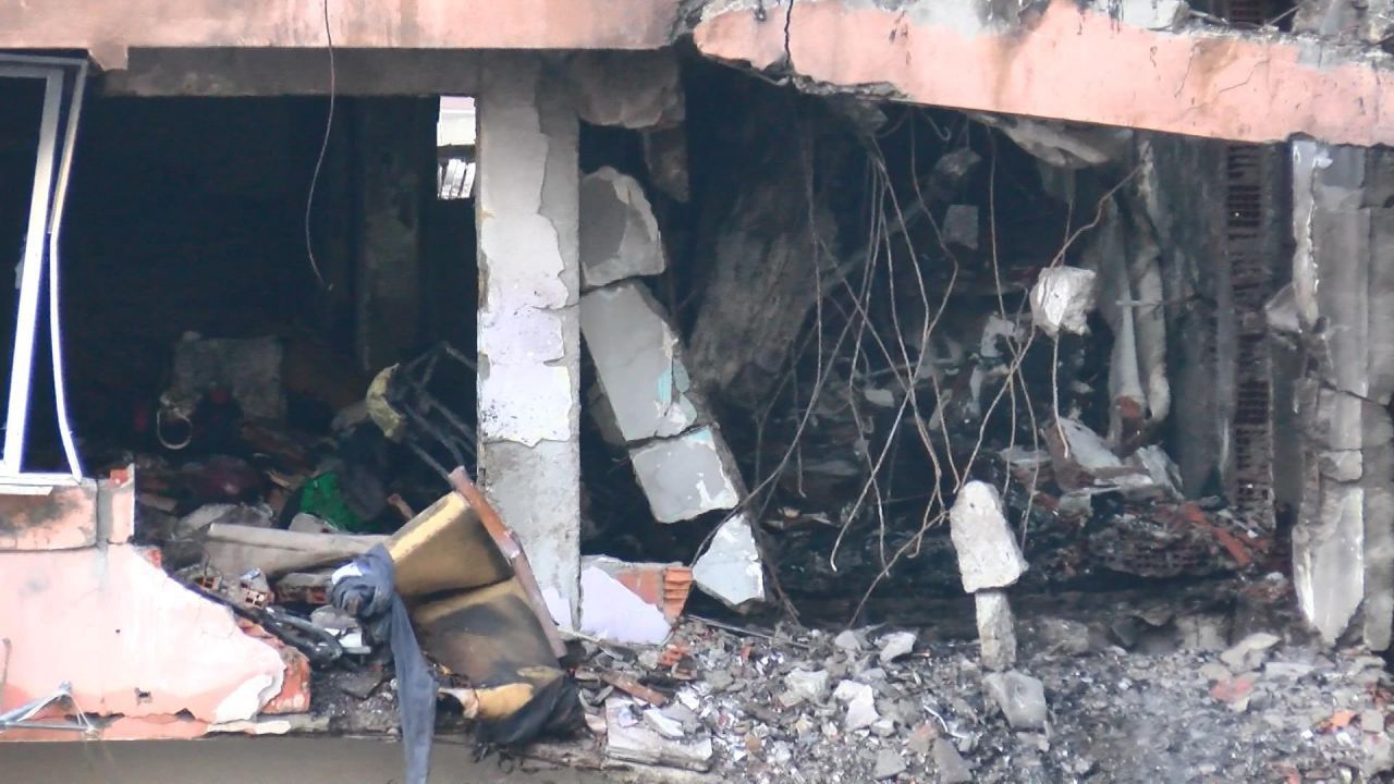 Kadıköy Fikirtepe’de patlama yaşanan ev havadan görüntülendi 2
