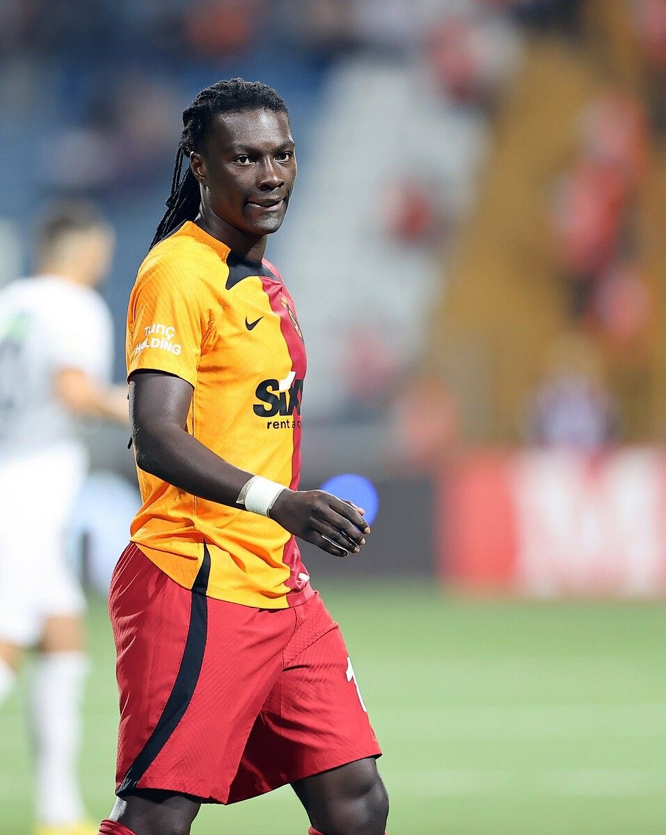 Okan Buruk'tan şok Gomis kararı 5