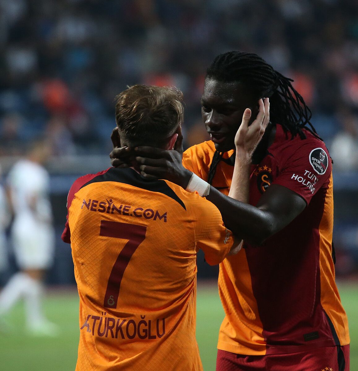 Okan Buruk'tan şok Gomis kararı 6