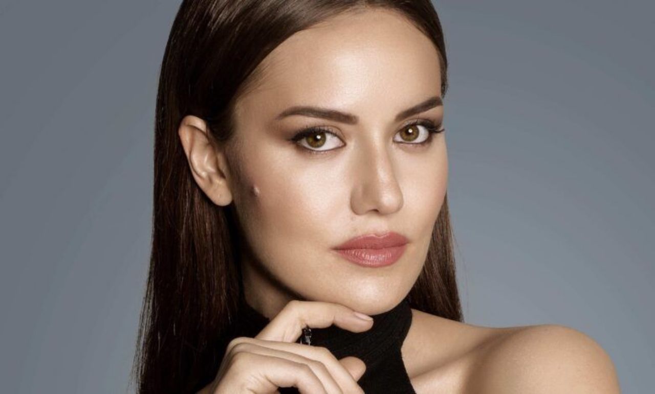 5 aylık hamile Fahriye Evcen son halini paylaştı! Eşi Burak Özcivit kayıtsız kalamadı 4
