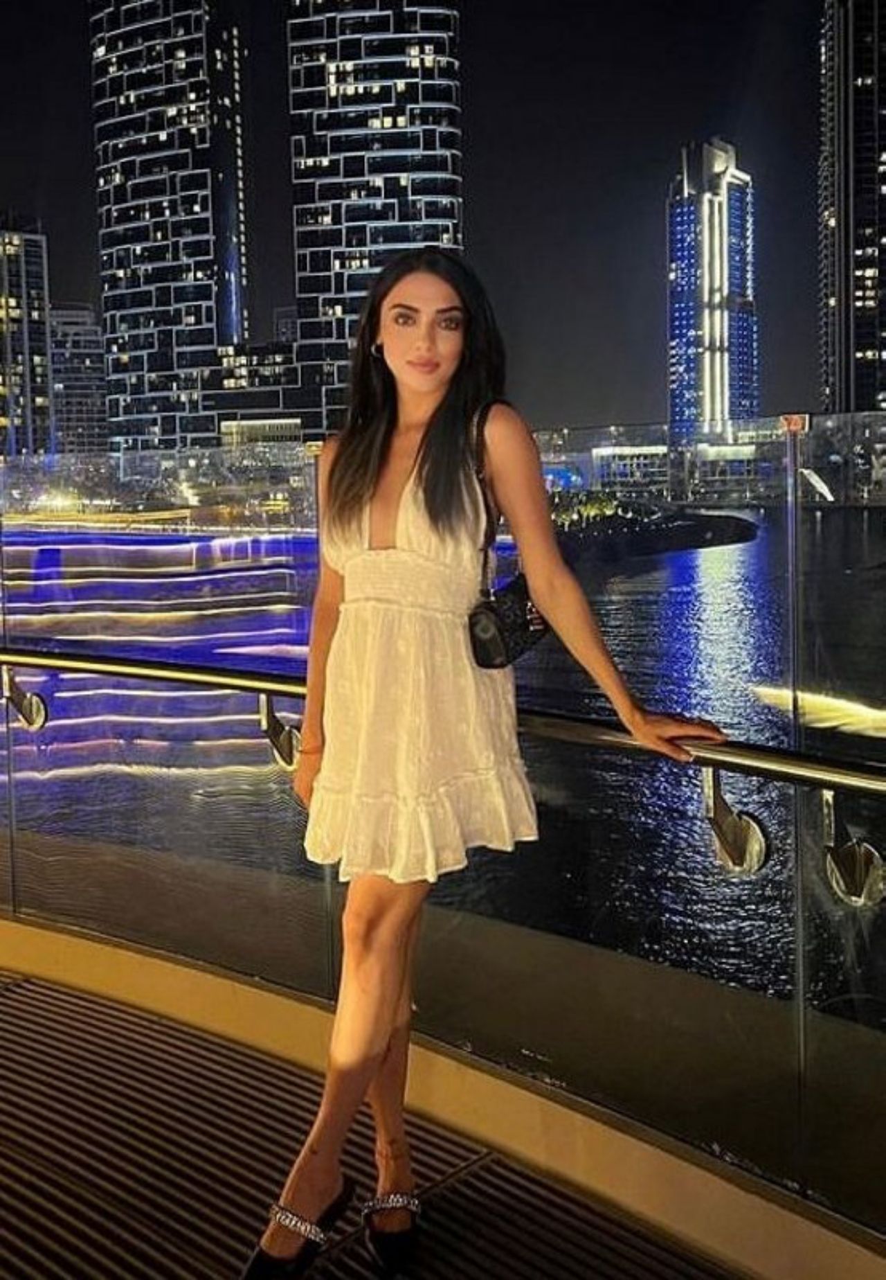 Azeybaycanlı şarkıcı İstanbul’da darp edildi 2