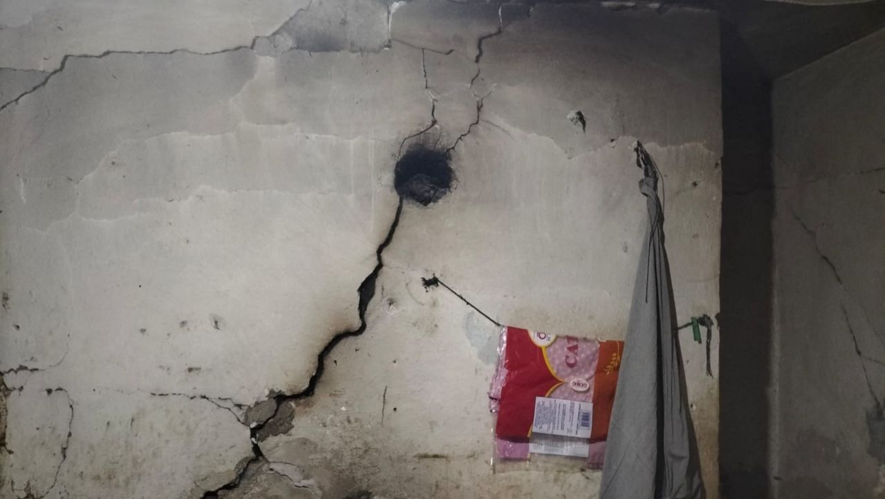 Osmaniye depreminde evleri ağır hasar aldı: O aile büyük korku yaşadı 5