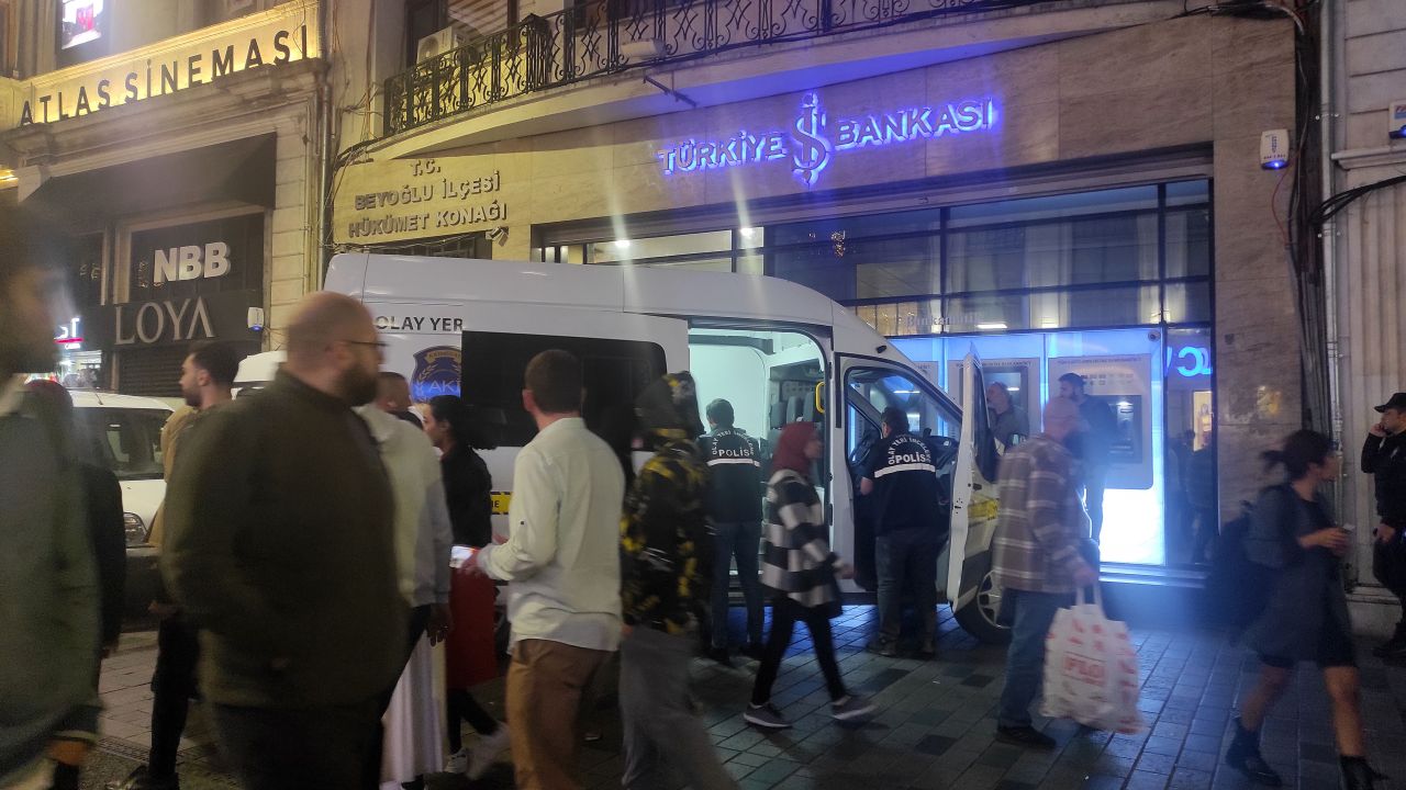 3 ay önce göreve başlamış... İstiklal Caddesi'nde intihar girişiminde bulunan polis memurunda acı haber geldi! 3