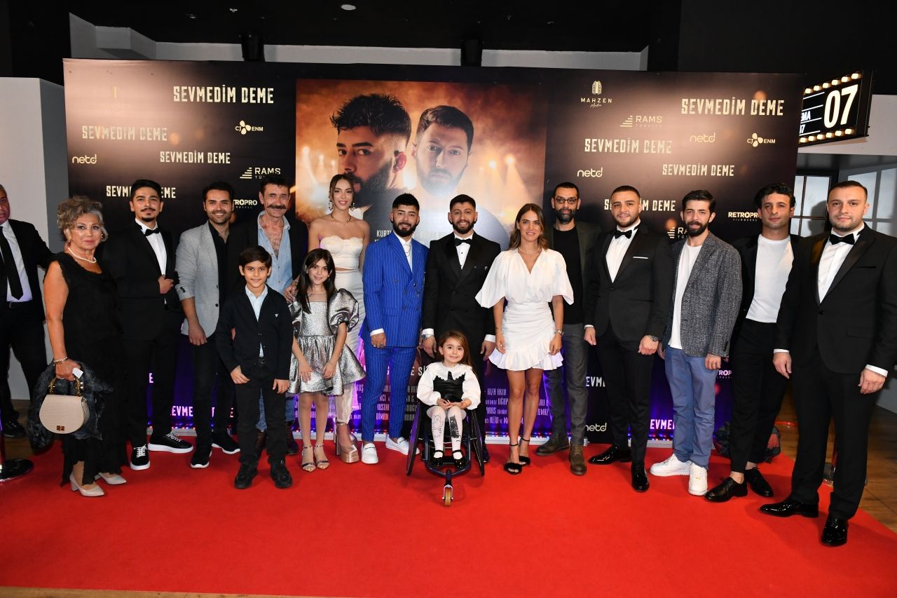 Kurtuluş Kuş ve Burak Bulut’un hayatını anlatan film Sevmedim Deme’nin galası yapıldı 1
