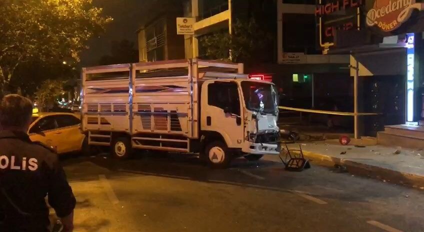 Ataşehir'de kaldırımda bekleyen doktor Buğra Kaan Yücebaş'ın feci sonu! Ailesi sinir krizi geçirdi... 6