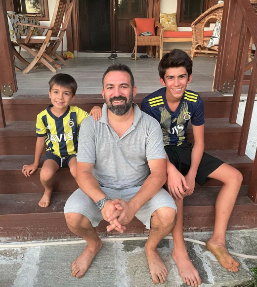 Bebek göründü! İkinci bebeğine hamile olan Burcu Kara'dan karnı burnunda pozlar 6