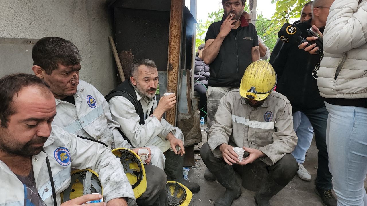 Bartın Amasra'daki maden faciasından 2 dakikayla kurtuldu! Dehşet anlarını anlattı... "Öyle bir duman hayatımda görmedim..." 3