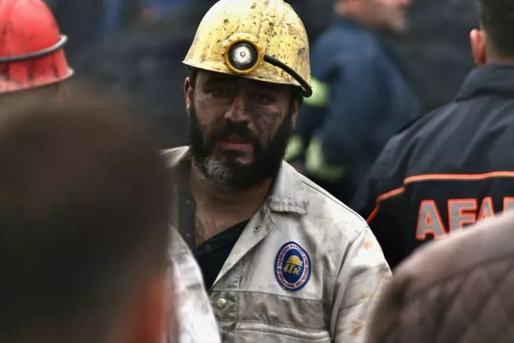 Bartın'daki maden patlamasından geriye kalan acı görüntüler! 21