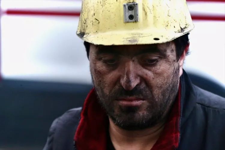 Bartın'daki maden patlamasından geriye kalan acı görüntüler! 23