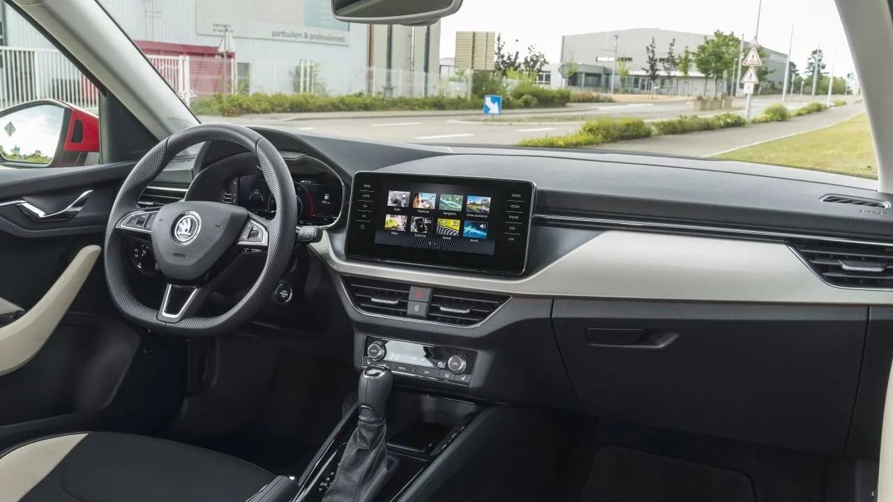 Skoda İndirimde Rekor Kırdı! Bu Fiyat Listesine Görenler İnanamadı 8