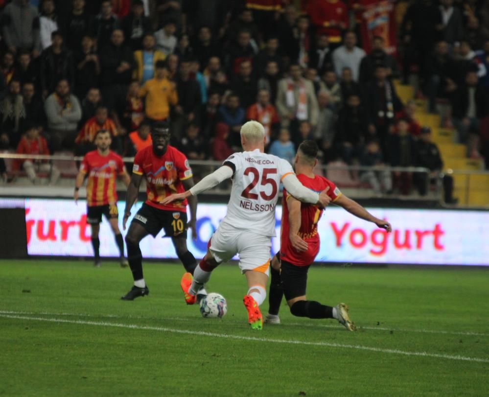 Okan Buruk'un bildiği şok haber! Galatasaray'ın yeni hocası... 10