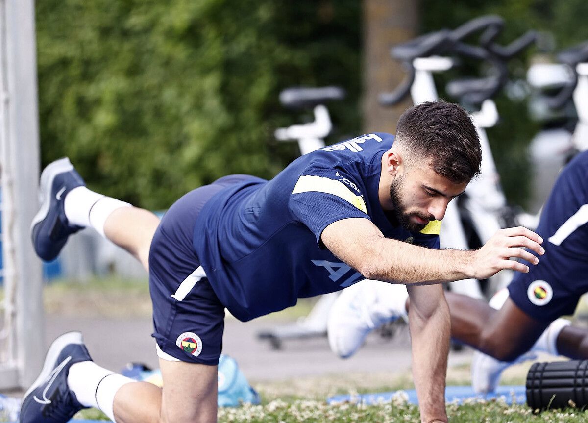 Fenerbahçe'de şok ayrılık! Mutsuz ve o takıma gidiyor... 3