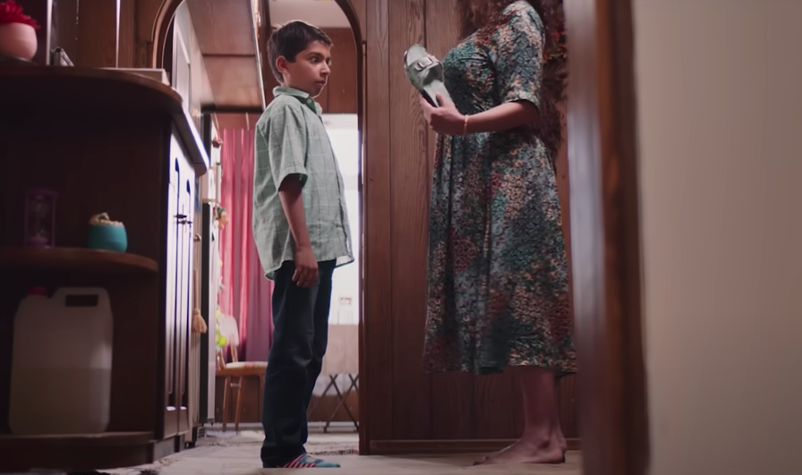Nurgül Yeşilçay 'Mahalleden Arkadaşlar' filmindeki rolü için bambaşka birine dönüştü 12
