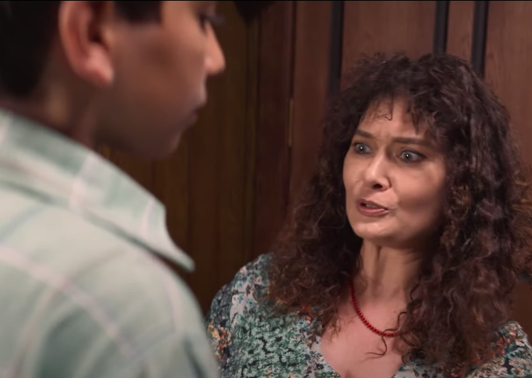 Nurgül Yeşilçay 'Mahalleden Arkadaşlar' filmindeki rolü için bambaşka birine dönüştü 6