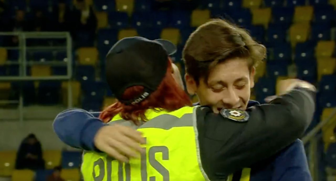 Ankaragücü-Fenerbahçe maçına damga vuran görüntü! 4