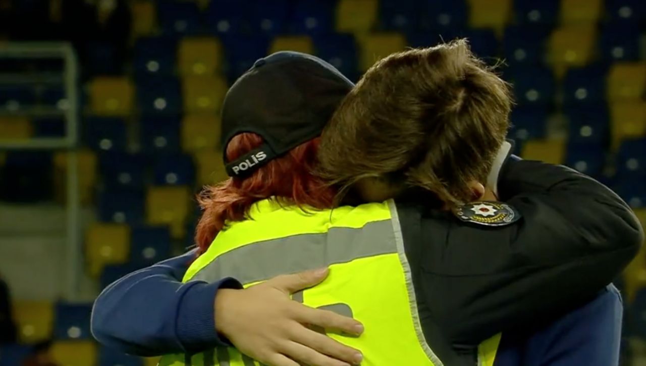 Ankaragücü-Fenerbahçe maçına damga vuran görüntü! 1
