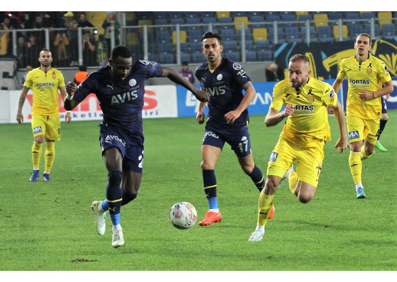 Ankaragücü - Fenerbahçe maçı geniş özeti, golleri ve maçtan unutulmaz kareler... 4