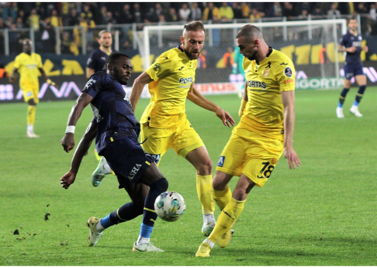 Ankaragücü - Fenerbahçe maçı geniş özeti, golleri ve maçtan unutulmaz kareler... 7
