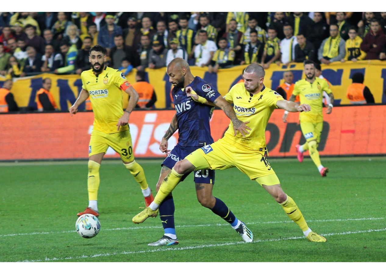 Ankaragücü - Fenerbahçe maçı geniş özeti, golleri ve maçtan unutulmaz kareler... 11