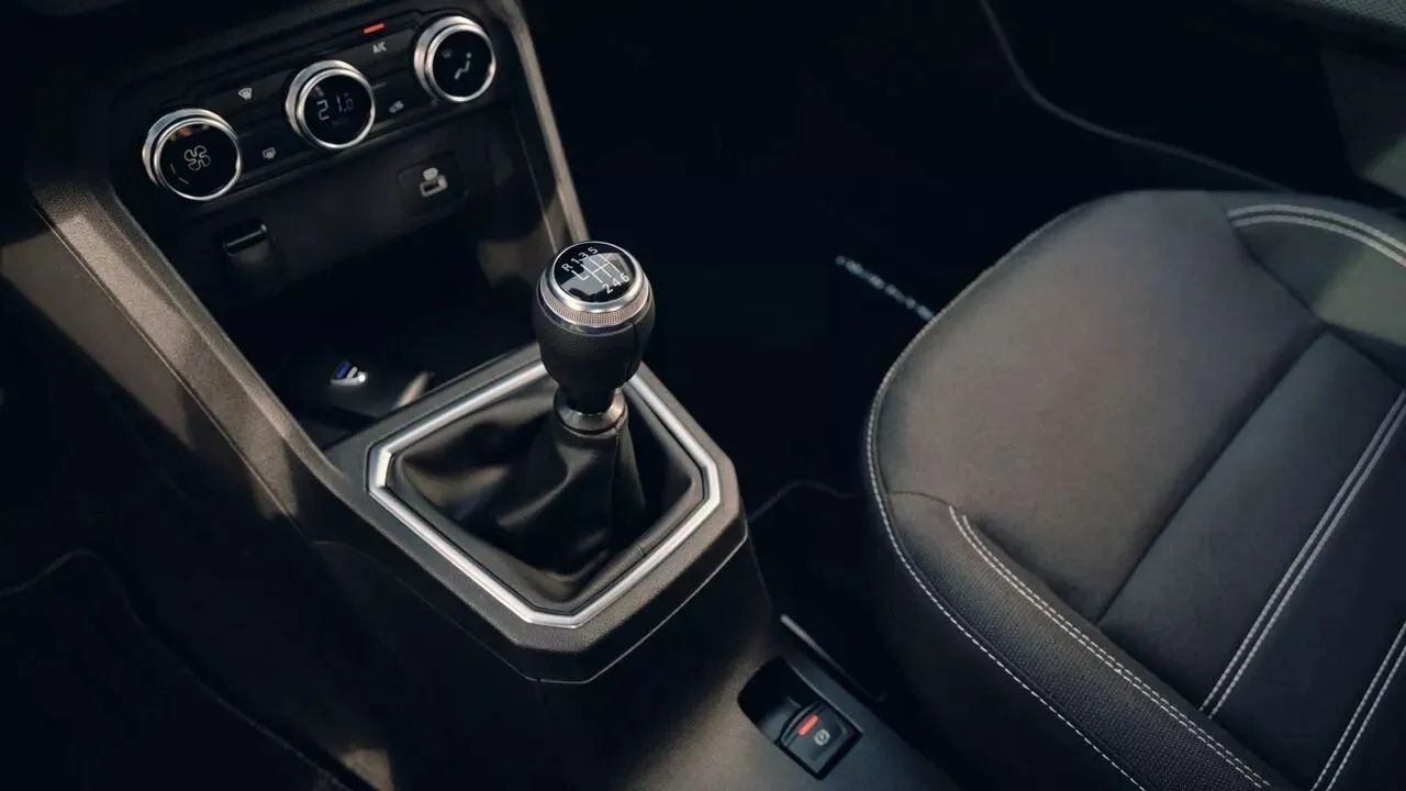 Dacia Çılgına Çevirecek Fiyat Listesini Açıkladı! Otomobil Almak İsteyenler Mutlaka Göz Atmalı 7