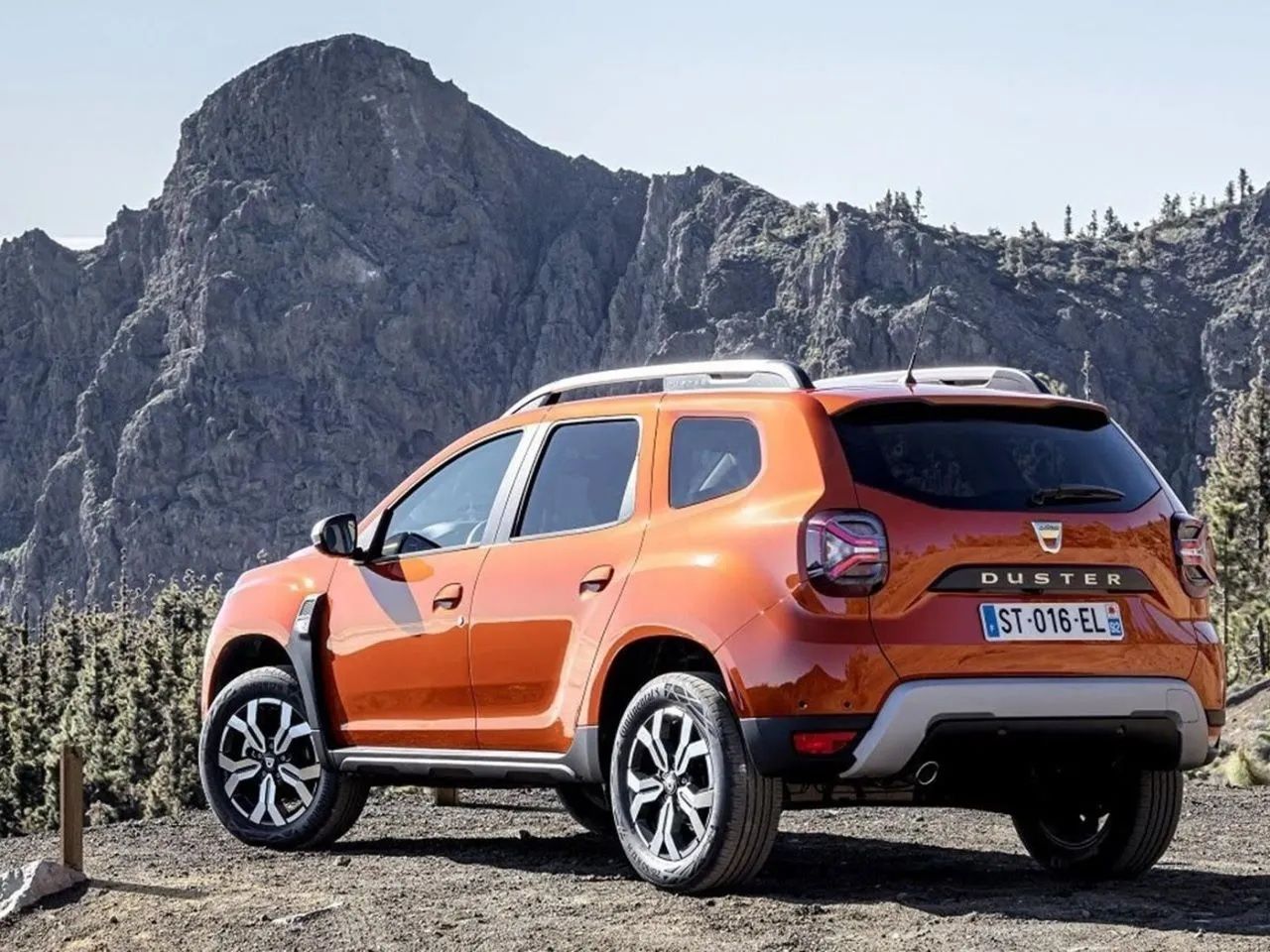 Dacia Çılgına Çevirecek Fiyat Listesini Açıkladı! Otomobil Almak İsteyenler Mutlaka Göz Atmalı 15