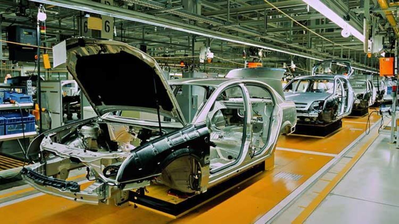Avrupa’da otomobil üretimi için kırmızı alarm! S&P şirketleri uyardı: Şirketler kapanabilir 3