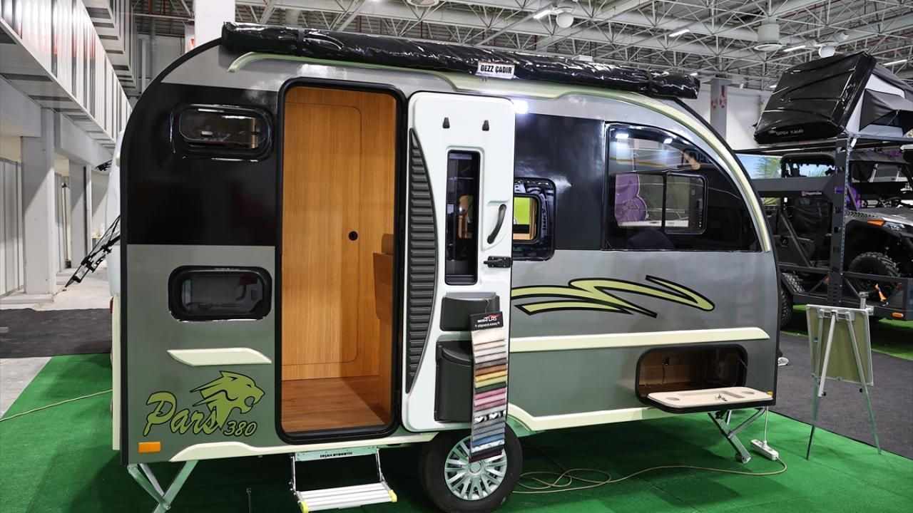 Yeni karavanlar ve tekerlekli mobil evler İstanbul Fuar Merkezi’nde görücüye çıktı 12