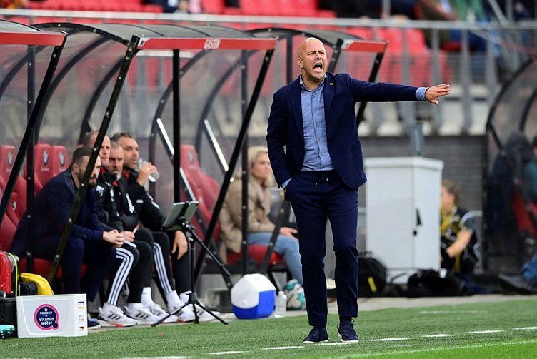 Dünyanın en iyi 50 teknik direktörü belli oldu! Süper Lig'den yolu geçen 2 teknik direktör listede 28