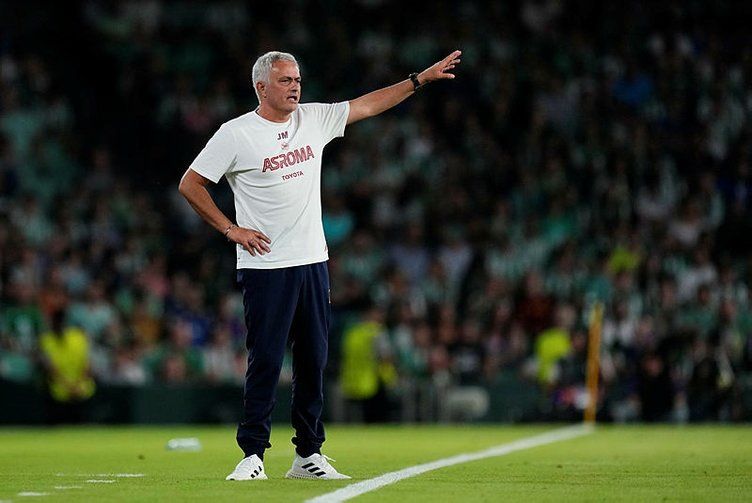 Dünyanın en iyi 50 teknik direktörü belli oldu! Süper Lig'den yolu geçen 2 teknik direktör listede 17