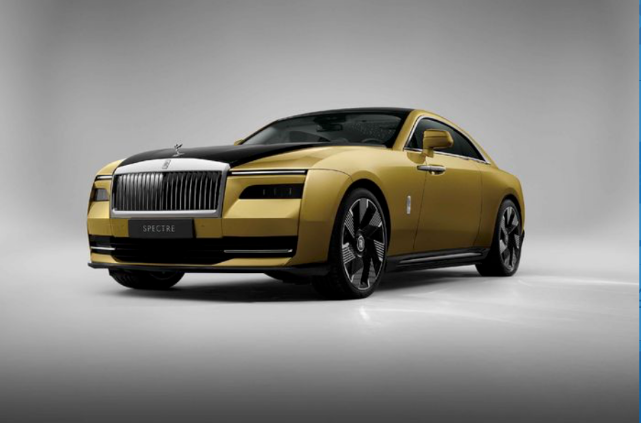 Rolls-Royce ilk elektrikli otomobili Spectre’yi tanıttı 3