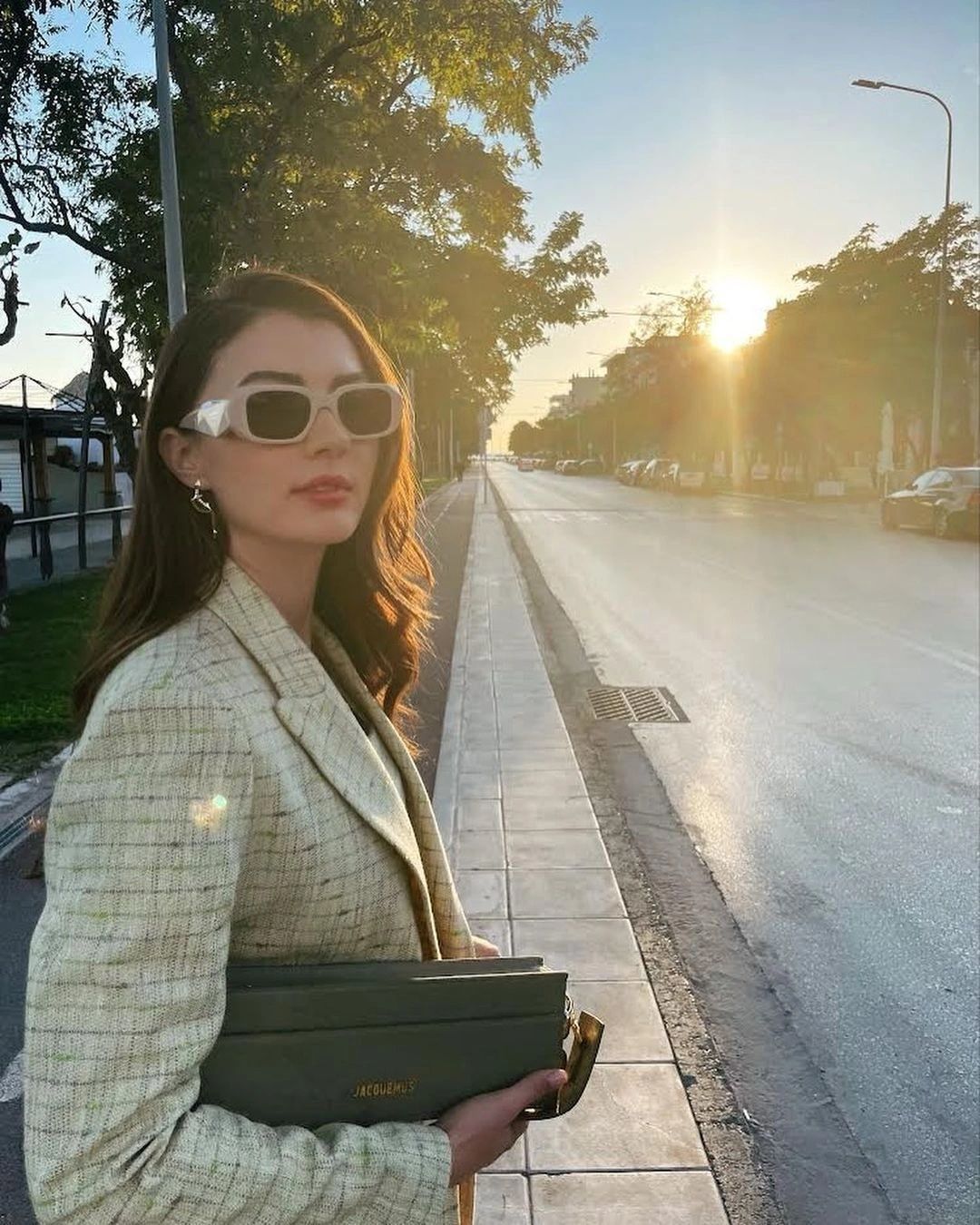 Burcu Özberk Estetiksiz De Şaşırttı! Oyuncu Burcu Özberk'in Eski Halin Görenler Yorum Yağdırdı 12
