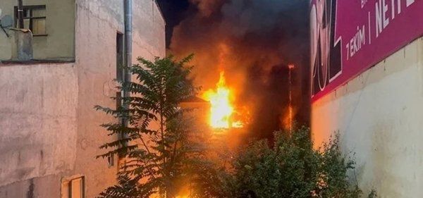 3 kişinin öldüğü Kadıköy patlamasında dehşet veren plan ortaya çıktı: Kardeşe kargo ile bomba! 4