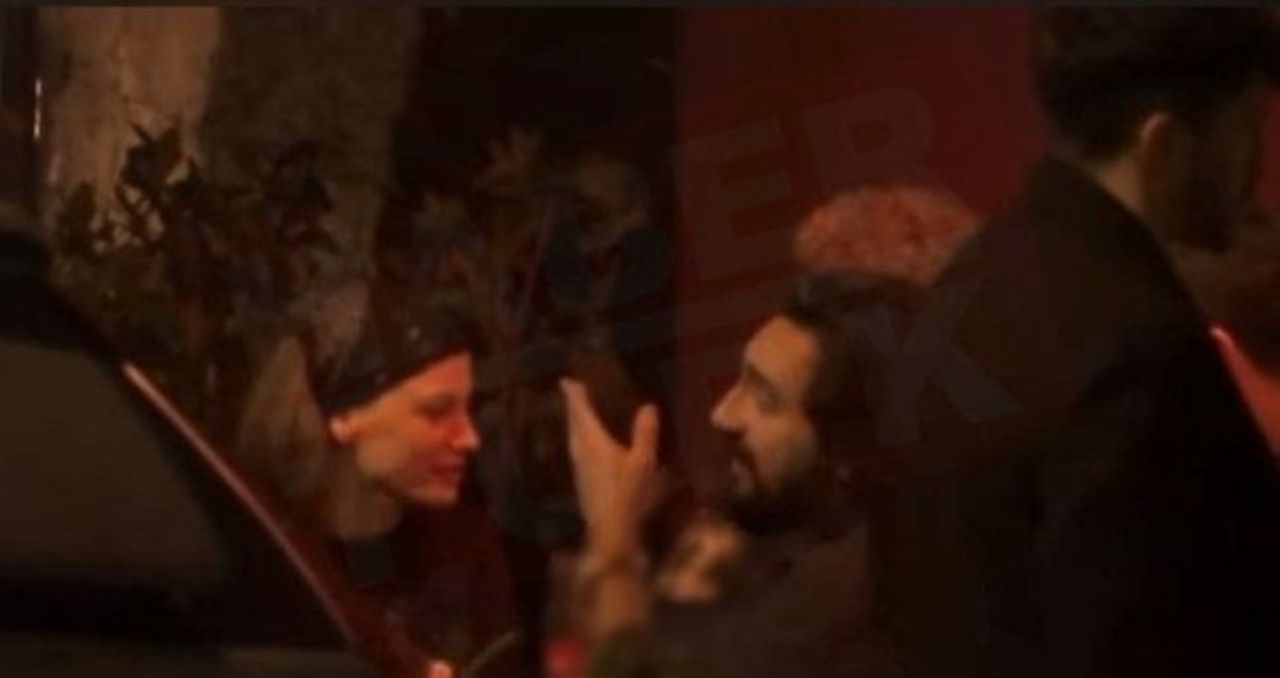 Yakışıklı çapkın yeni aşkı yine ünlü bir oyuncuda buldu! Farah Zeynep’in paylaşımı bu aşkı ele verdi 8