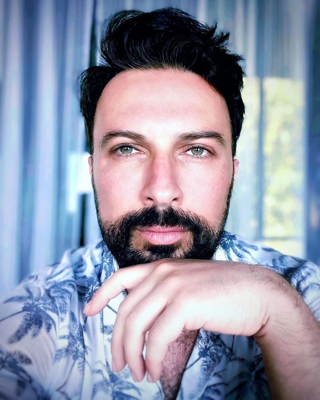 Tarkan'ın Son Halini Kobra Murat'a Benzettiler! Megastar Hiç Böyle Görülmedi 3