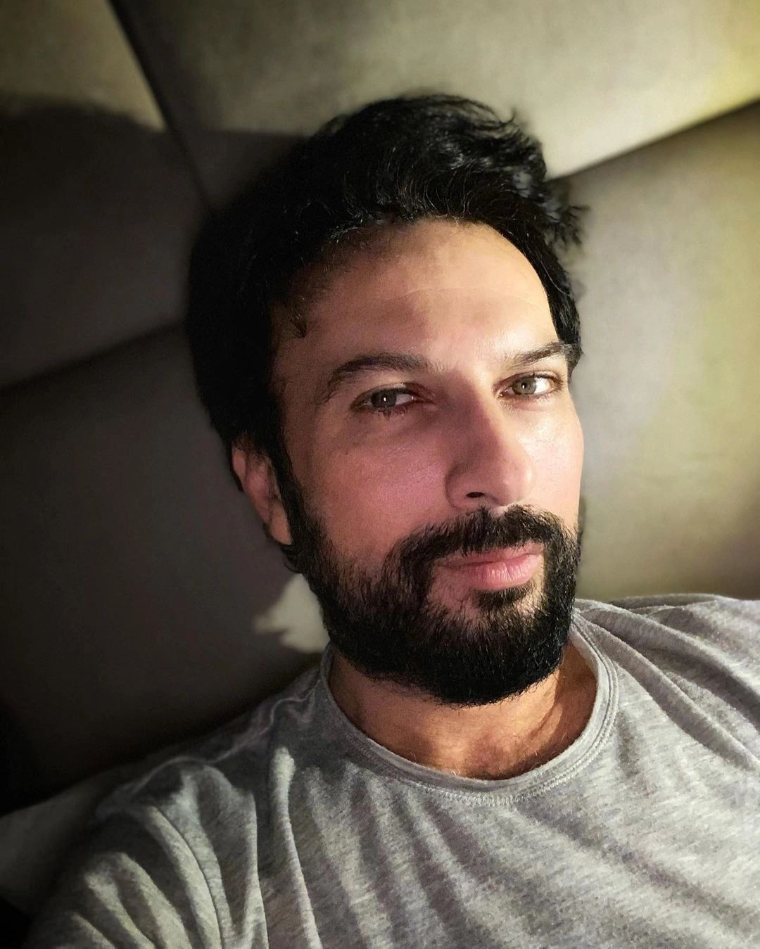 Tarkan'ın Son Halini Kobra Murat'a Benzettiler! Megastar Hiç Böyle Görülmedi 12