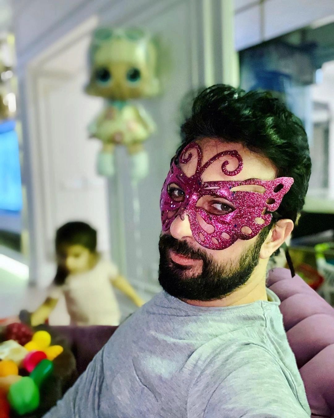 Tarkan'ın Son Halini Kobra Murat'a Benzettiler! Megastar Hiç Böyle Görülmedi 13