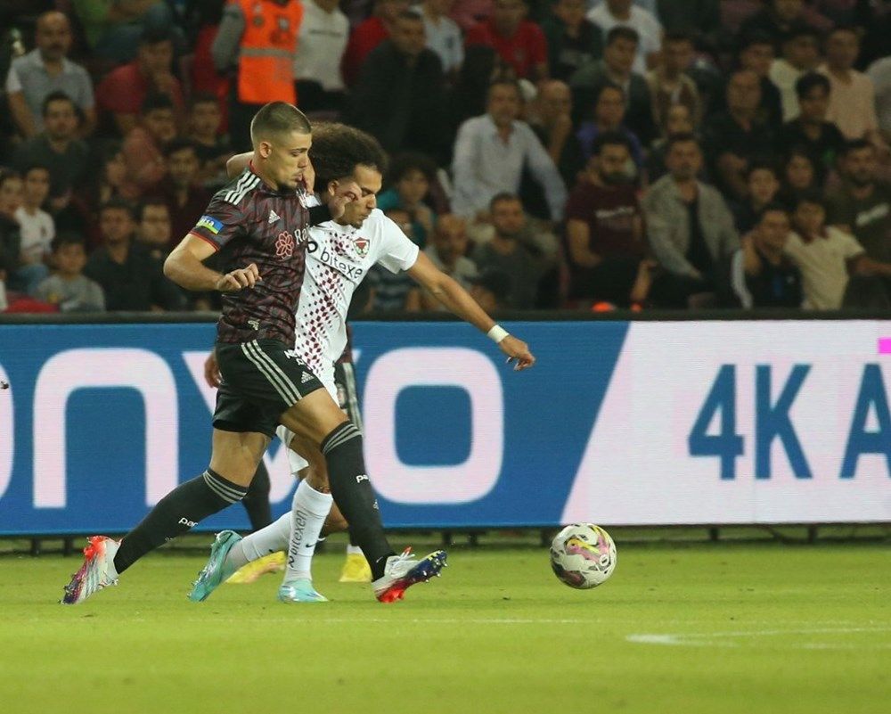 Rıdvan Dilmen, gecenin maçını yorumladı: Adeta 'Beni gönderin' diyor... 4