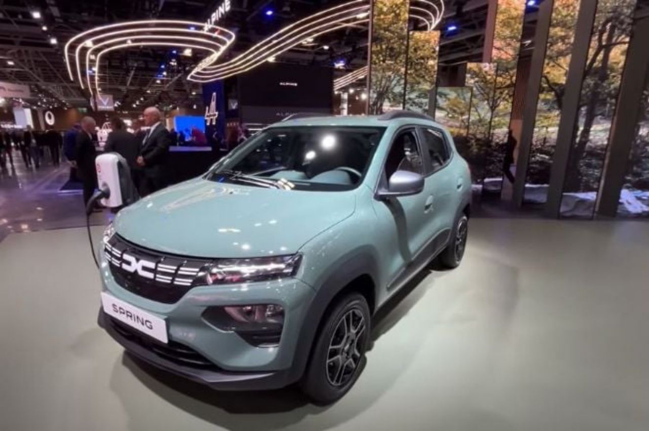 Dacia yeni logosunu Paris Otomobil Fuarı’nda görücüye çıkardı 2