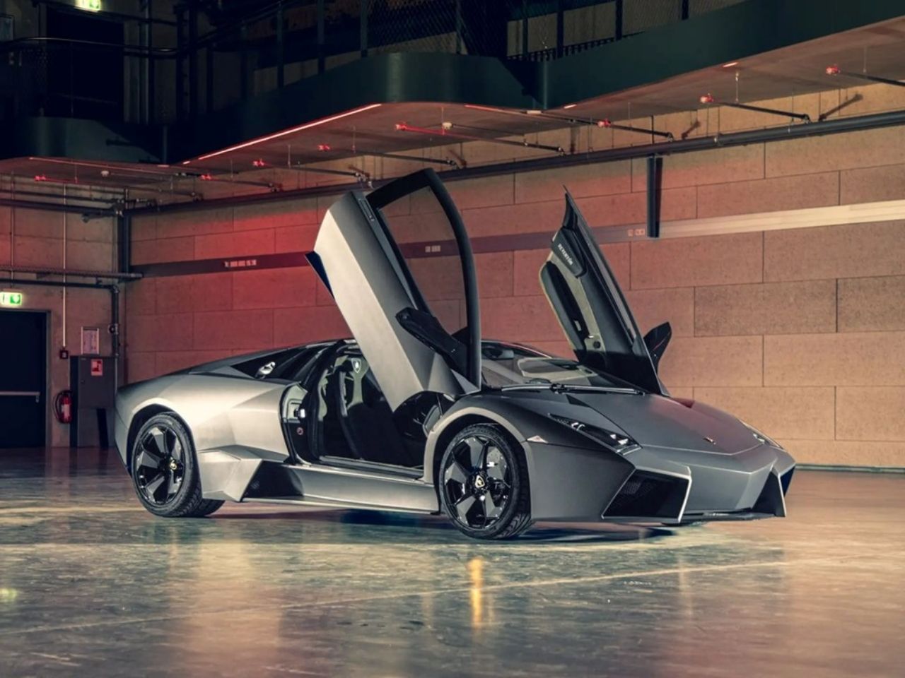 Lamborghini’nin özel seri otomobili açık artırma ile satışa çıkarılıyor 2