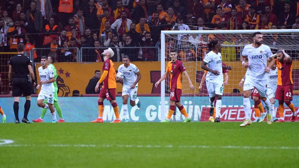 Galatasaray - Alanyaspor maçındaki VAR konuşması ortaya çıktı 6