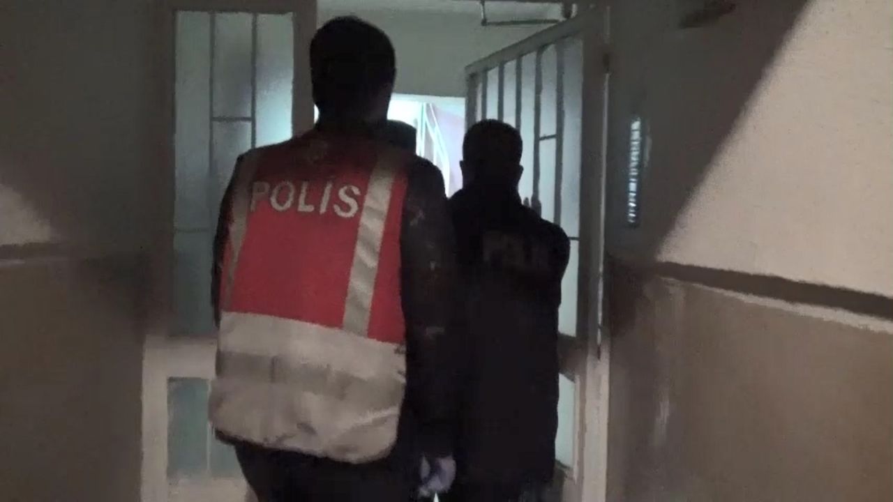 FETÖ'nün Gaybubet Evi'ne operasyon: 18 şüpheli yakalandı! 1