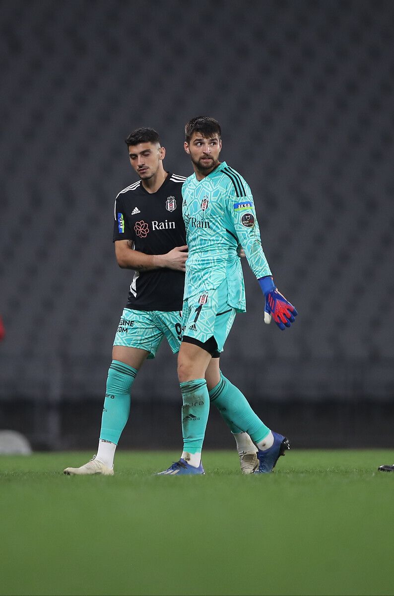 Flaş! Beşiktaş'ta sürpriz ayrılık 1