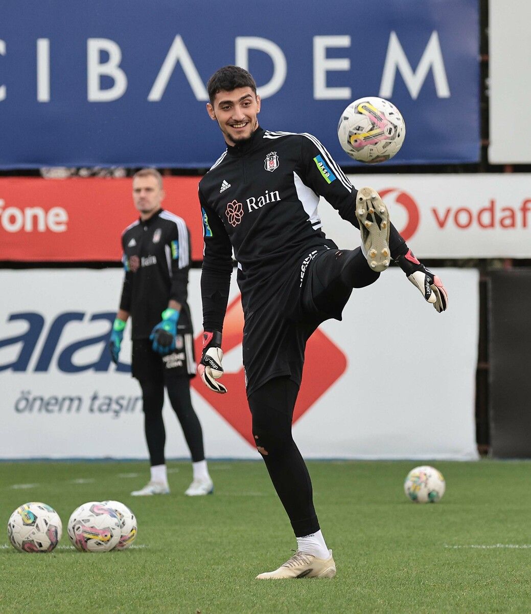 Flaş! Beşiktaş'ta sürpriz ayrılık 3