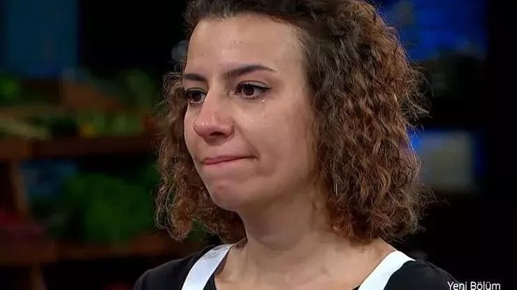 MasterChef Atike Hem Kızını Hem Çocukluk Fotoğrafını Paylaştı! 1