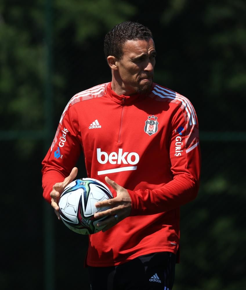 İşte Valerien Ismael'in gitmesini isteyen futbolcular 13