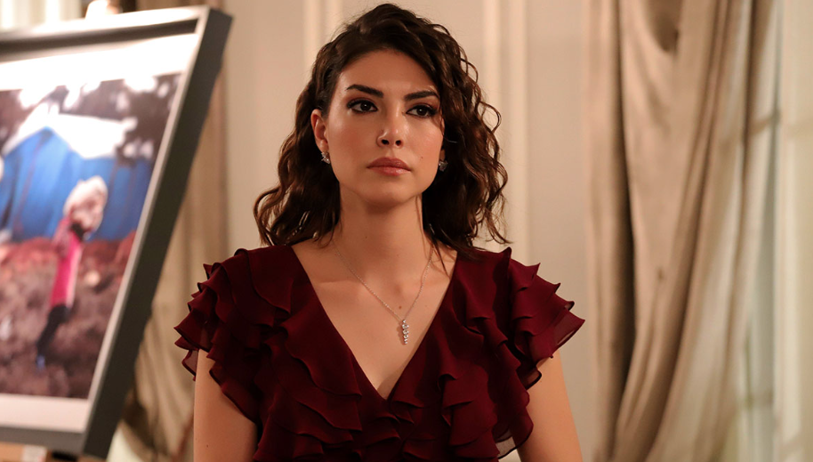 Ezgi Mola bu yıl da listede! Pantene Altın Kelebek Ödülleri'nde "En İyi Kadın Oyuncu" adayları belli oldu 6